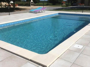 Quaint Holiday Home Private Pool close to Nougaro circuit